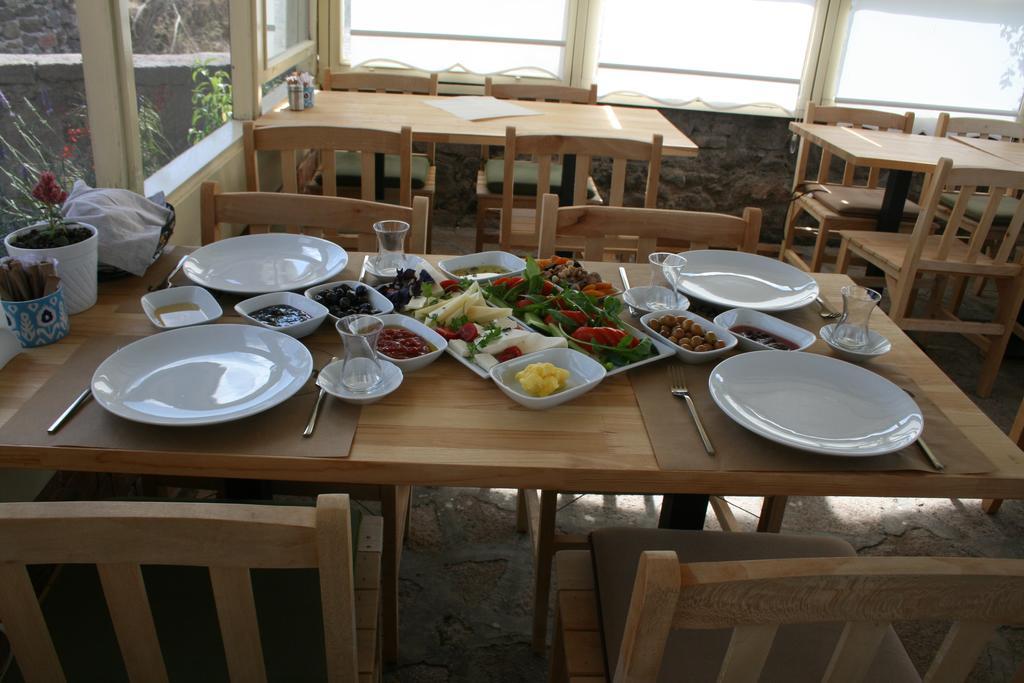Assos Bohemian Hotel Eksteriør bilde